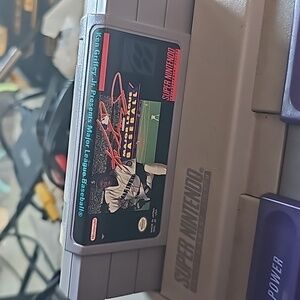 Ken Griffey Jr presents Major League Baseball SNES game